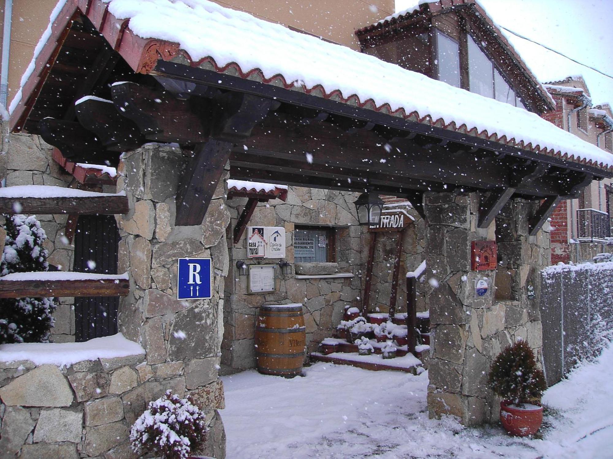 Hotel Rural El Yantar De Gredos San Martin del Pimpollar Luaran gambar